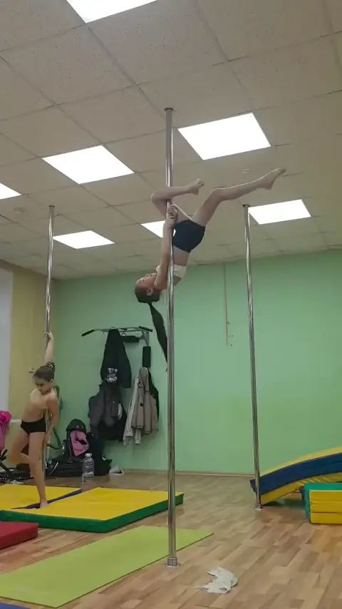 Детская группа по пилону